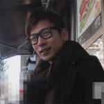 【ゲイ動画】おしゃれな服装のメガネのノンケイケメンを新宿でナンパ！オナニーを撮影させてもらいあわやセルフ顔射寸前！